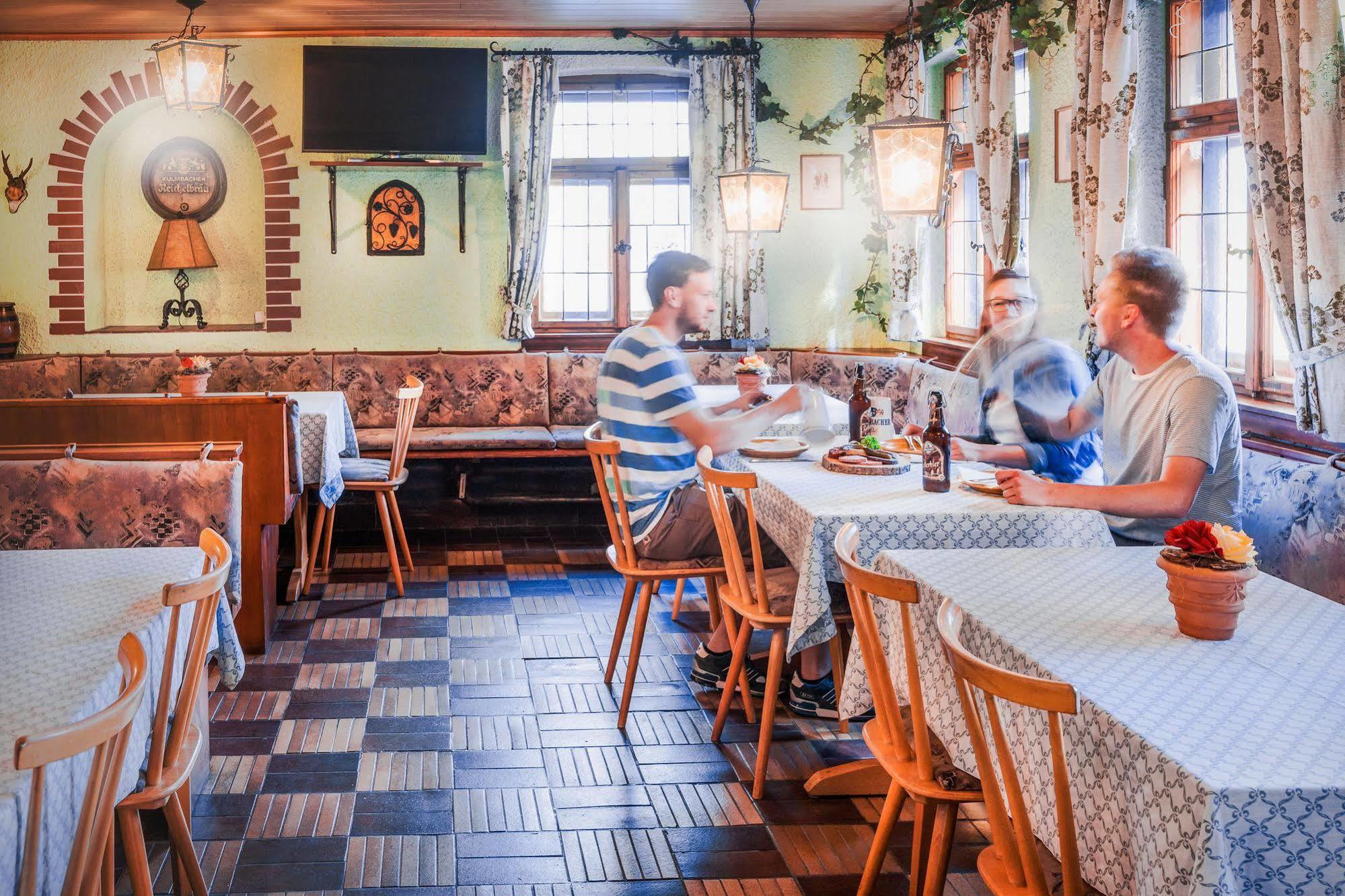 קולמבאך Hotel Ertl מראה חיצוני תמונה